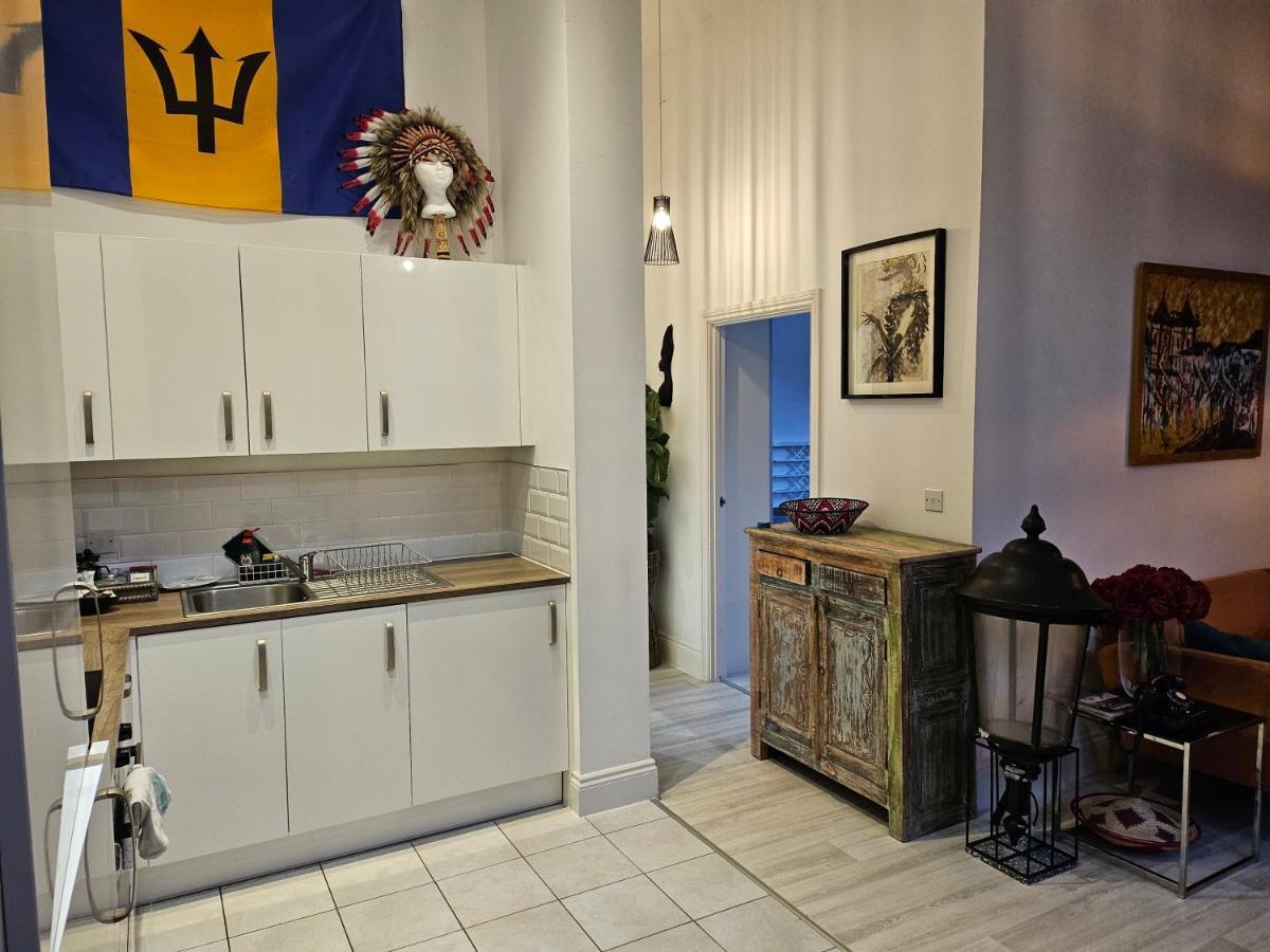 Characteristic Loft Style Apartment เบอร์มิงแฮม ภายนอก รูปภาพ